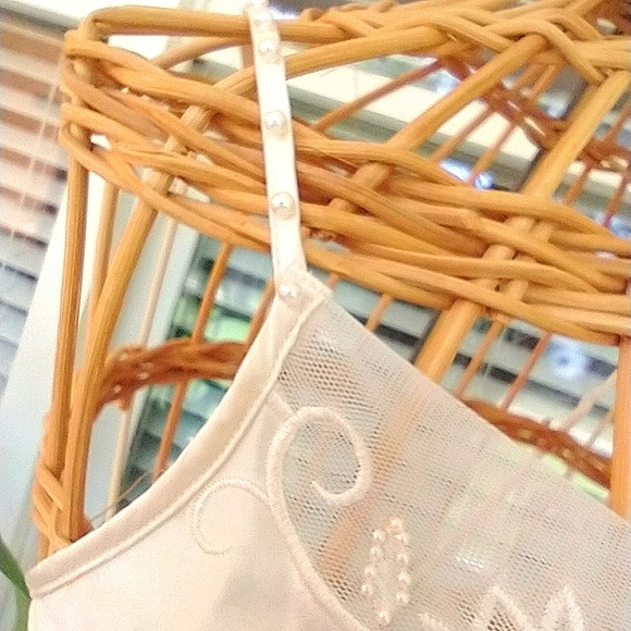 Victoria🌸Secret 100% Silk Short Nighty & Robe Set Thong panties included - Picture 4 of 12